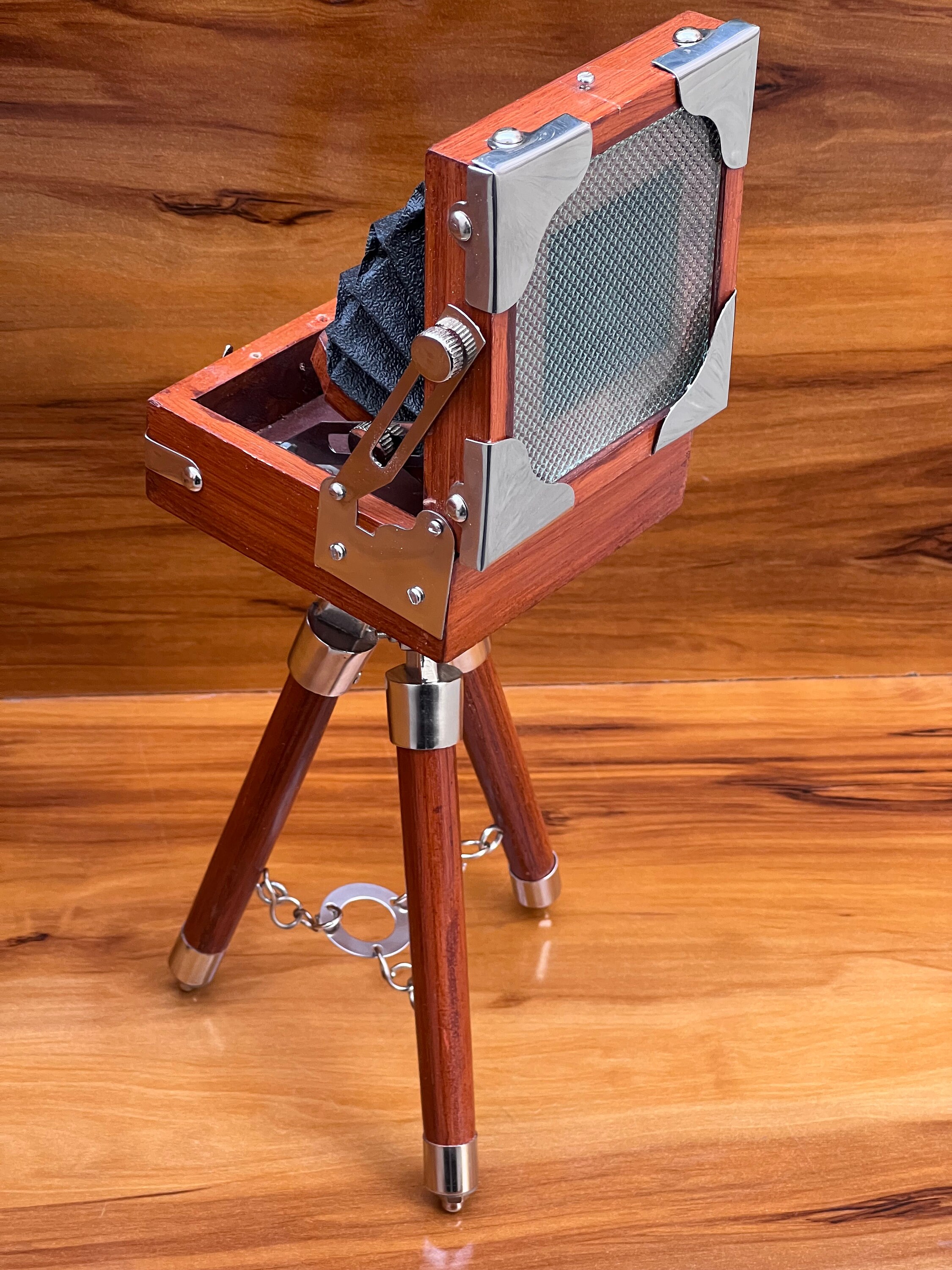 Compact Wooden Camera on Foldable Tripod view 7