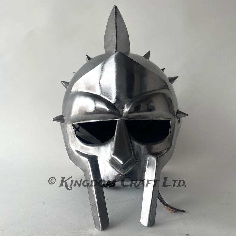 Gladiator Maximus Helmet — Home Office Display view 5