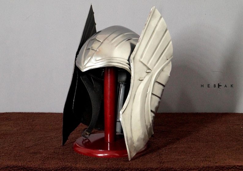 Spartan King Leonidas Helmet — Battle Display view 2