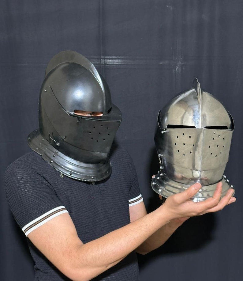 Crusader Armor Helmet — Wearable Knight view 16