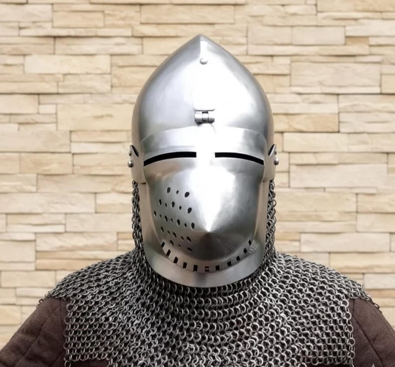 Hounskull Bascinet Helmet — Pig-Faced Knight Chainmail view 2