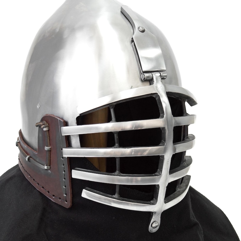 Grill Bascinet Helmet — Buhurt Style Knight view 4