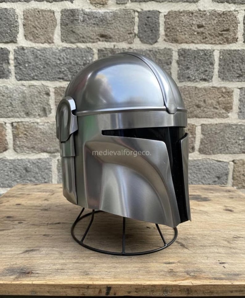 Mandalorian Hunter Helmet Visor — Wearable Steel Prop view 8