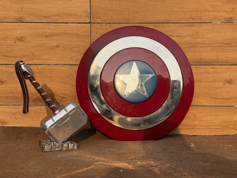 Steel Captain America Shield & Thor Hammer with Avengers Endgame Set view 7