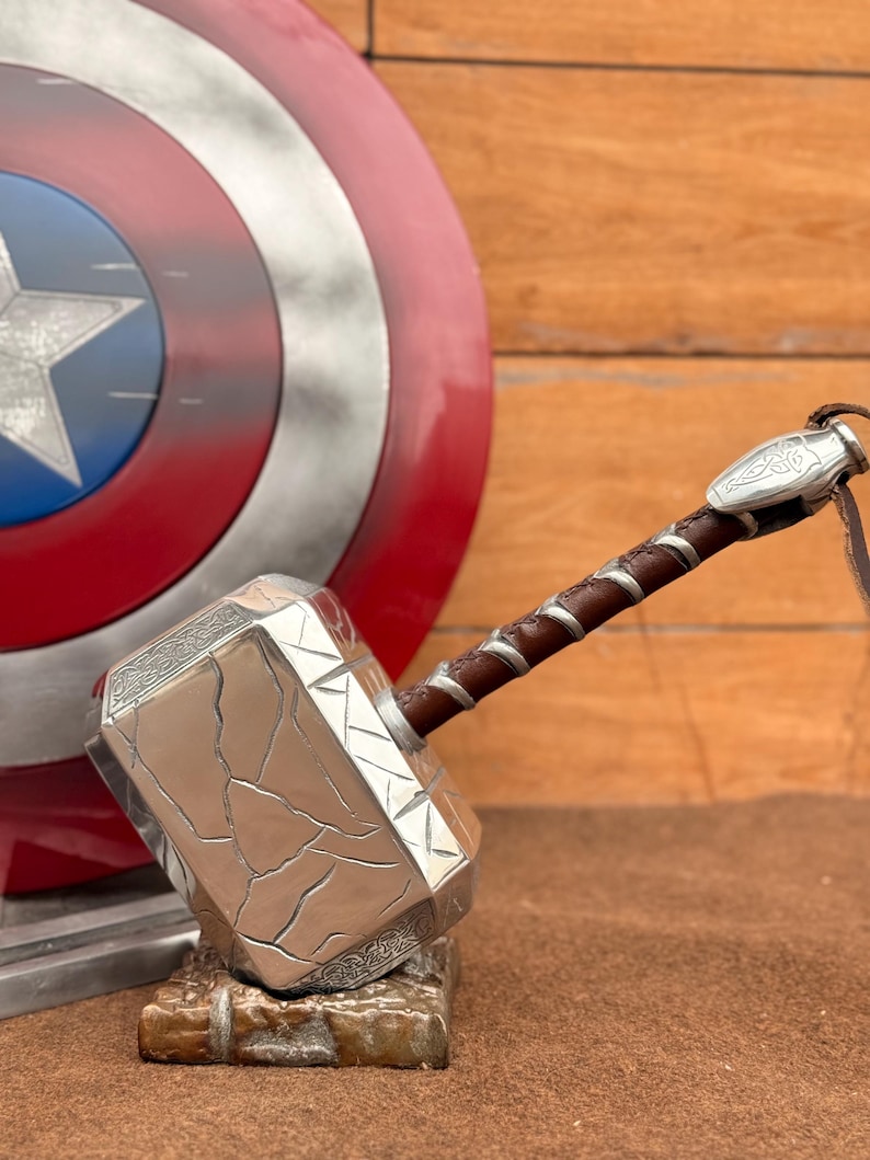 Damage Captain America Shield & Thor Hammer with Steel & Aluminum Set view 8