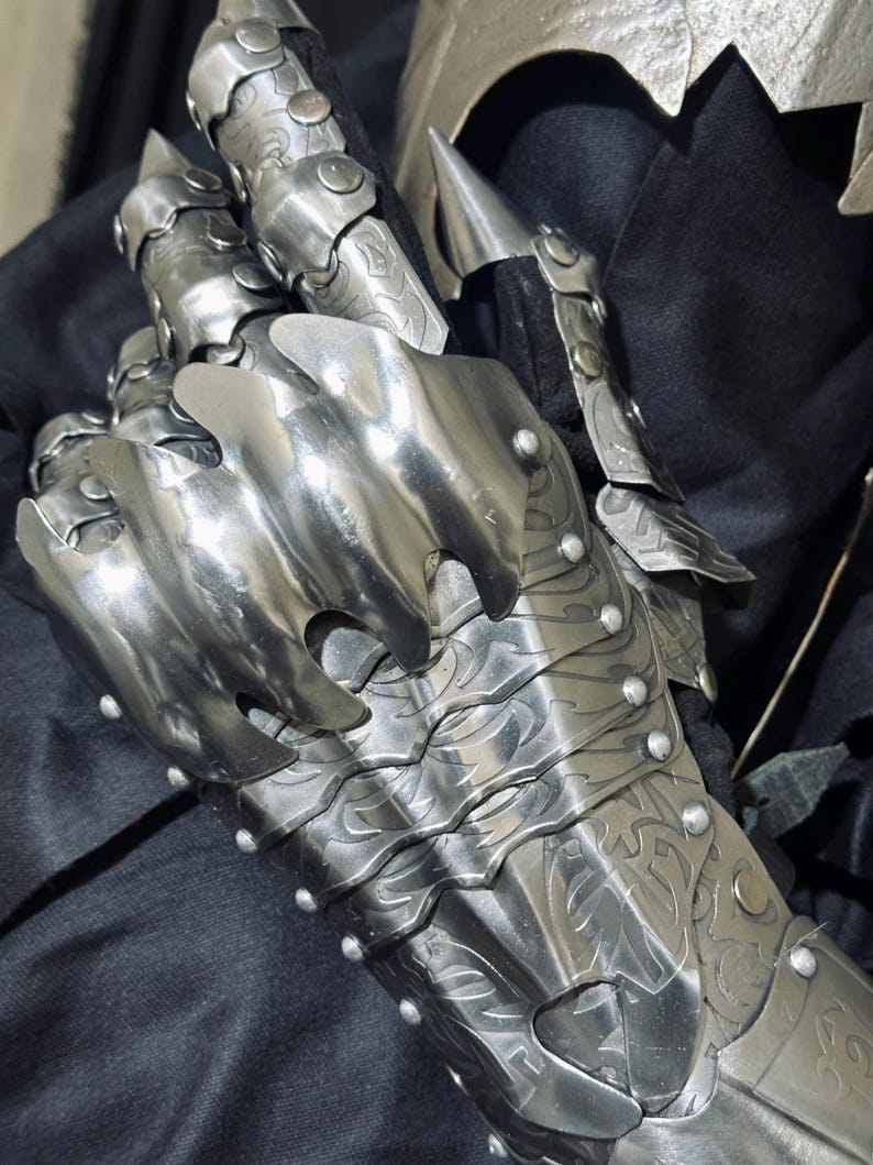 Medieval Handmade Nazgul Armor with Gothic Horror Wearable Cosplay view 12