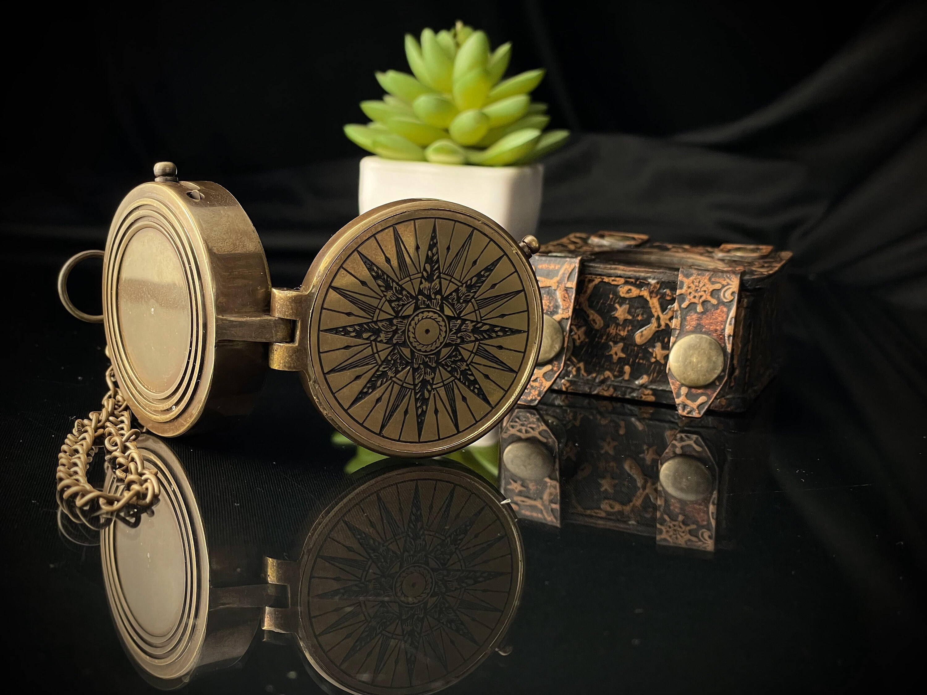 Engraved Dial Compass, Leather Case view 4