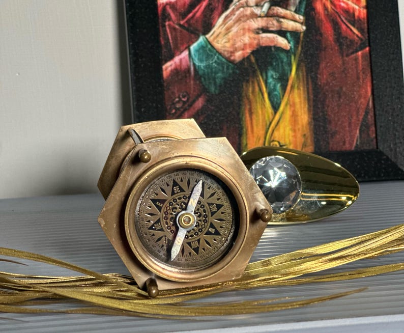 Antique Brass Hourglass, 5-Minute, White Sand view 7