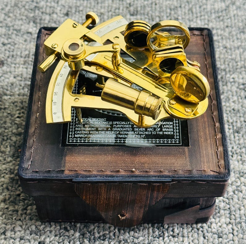 Polished Brass Sextant with Glass-Top Leather Case view 6