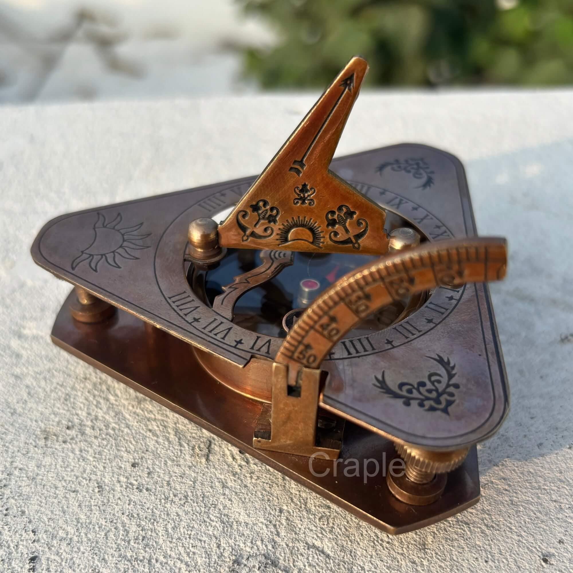Antique Brass Sundial Compass with Fitted Wooden Presentation Box view 9