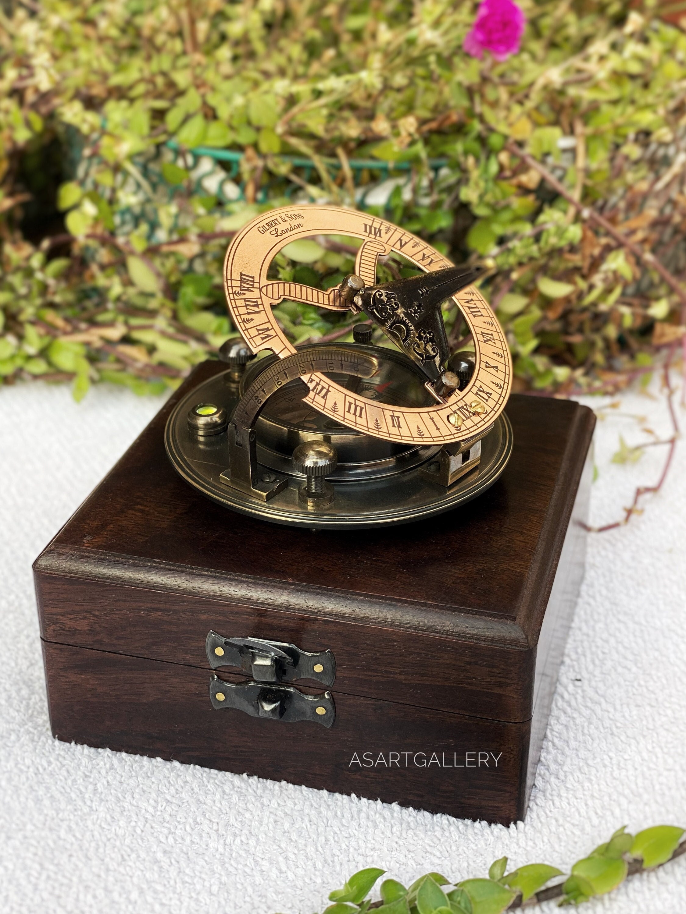 Antique Brass Sundial Compass with Fitted Wooden Presentation Box view 21