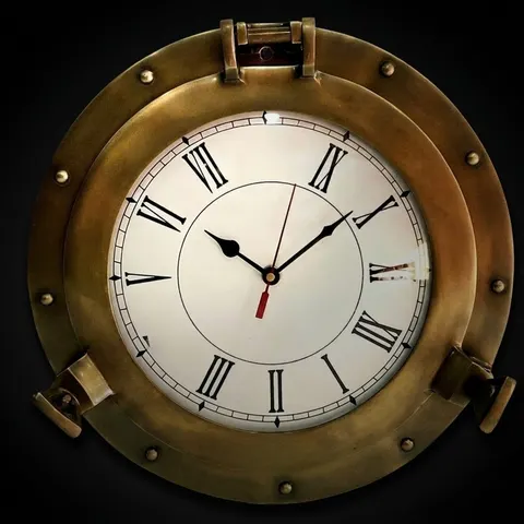 Analogue Porthole Wall Clock view 1