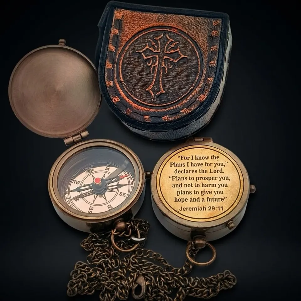 Jeremiah 29:11 Compass, Leather Case