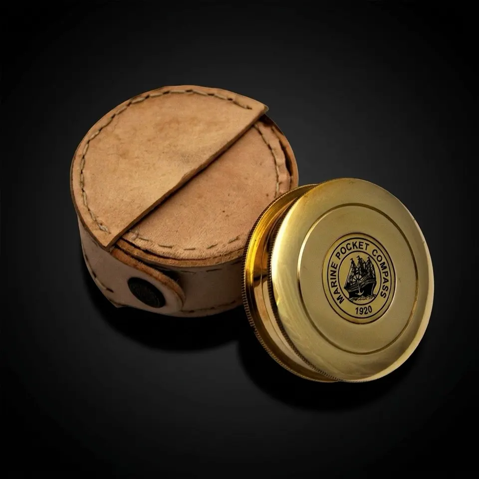 Robert Frost Quote Compass, Round Leather Case