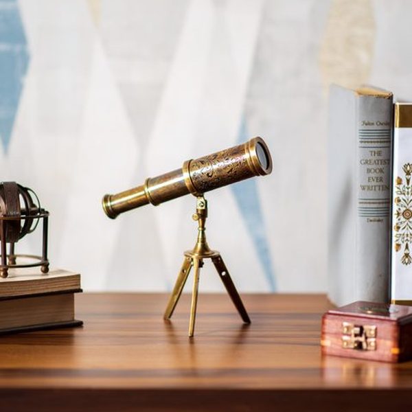 Interior Designers — Objects for studies and executive spaces.